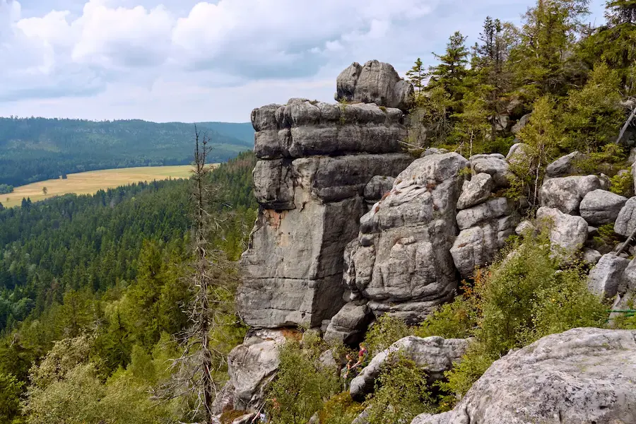 Mitigating overtourism in Stołowe Mountains National Park (Poland)